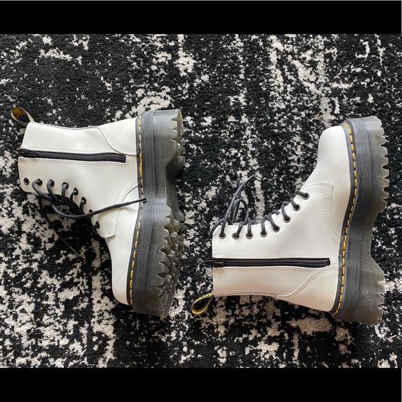 White Leather Lace up Platform Dr. Martens (never been worn!!) - Picture 4 of 8